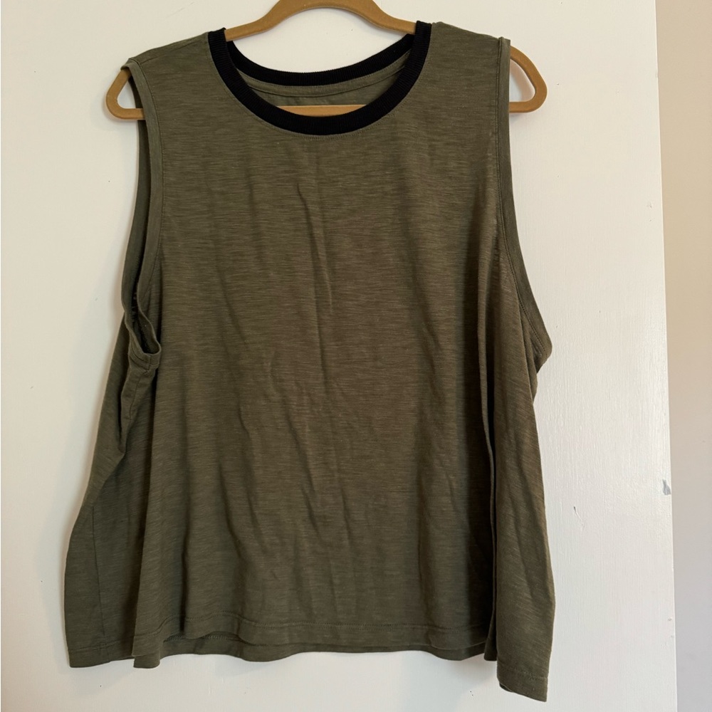 Old Navy Active Tank